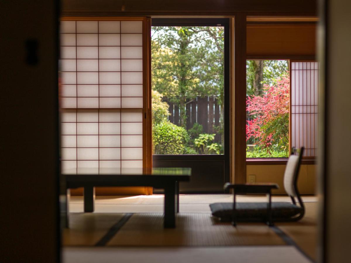 Готель Hagi No Yado Tomoe Екстер'єр фото